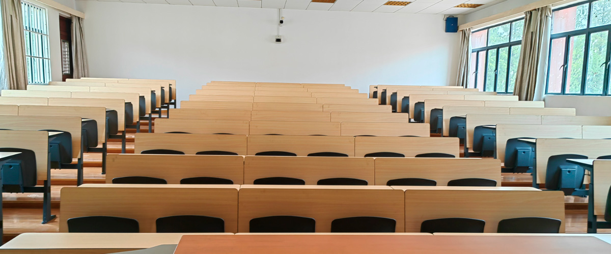 嶺南師范學(xué)院（湖光校區(qū)）